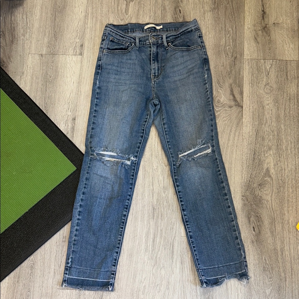 Levi's Women's Distressed Straight Leg Jeans - Blue